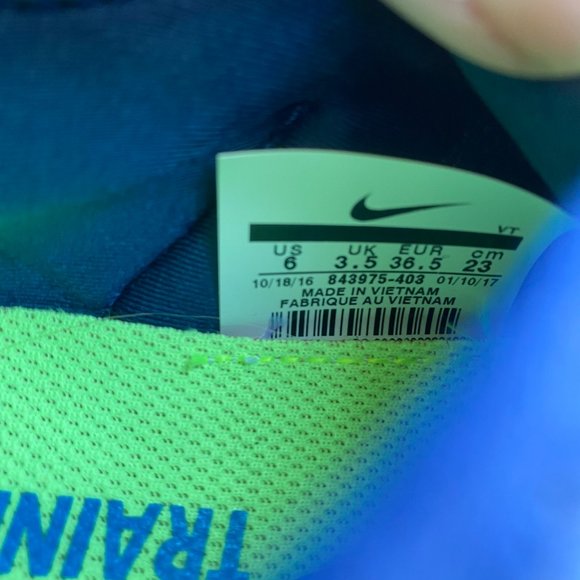 Nike Air Zoom Strong Womens Sneaker 6 - Picture 13 of 13